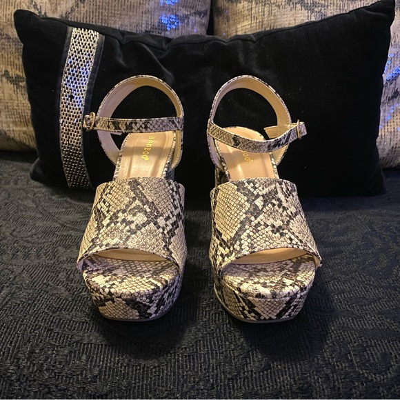 Bamboo platform snakeskin block heel sandals - Picture 5 of 8